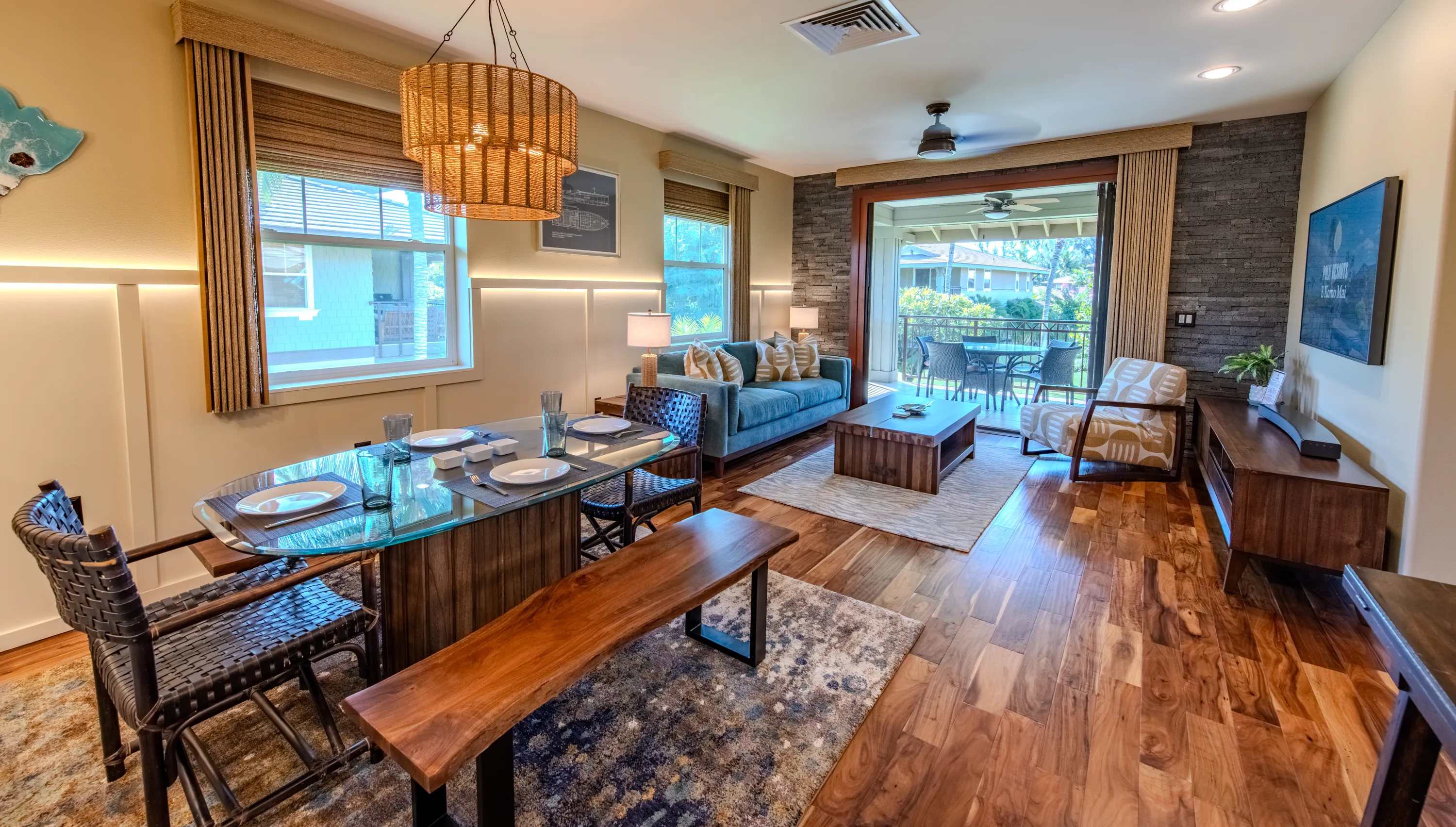 Great room opening to the corner-unit lanai